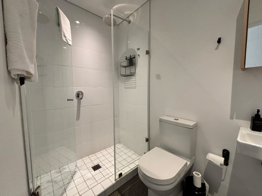 2 Bedroom Property for Sale in Sea Point Western Cape